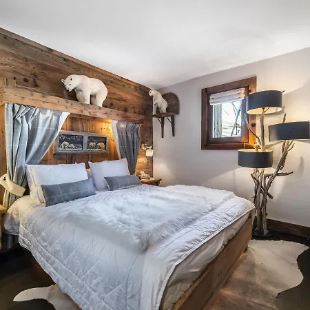 Шале Superbe Avec 5 Chambres, Jacuzzi Et Services De Luxe, A 300m Des Pistes A Village - Fr-1-562-21